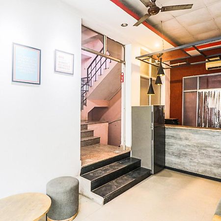 Hotel O Avni Residency Gurgaon Buitenkant foto